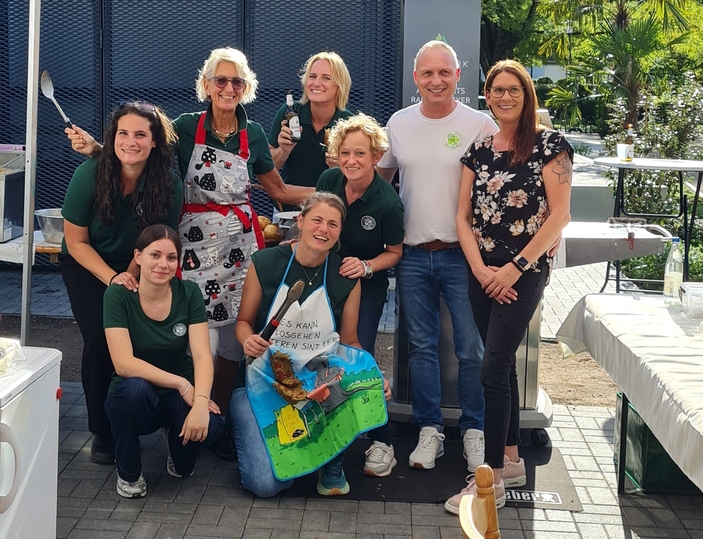 Die fleissigen Helfer vom Tennisverein